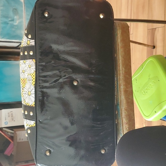Betsey Johnson duffle bag - Picture 3 of 3